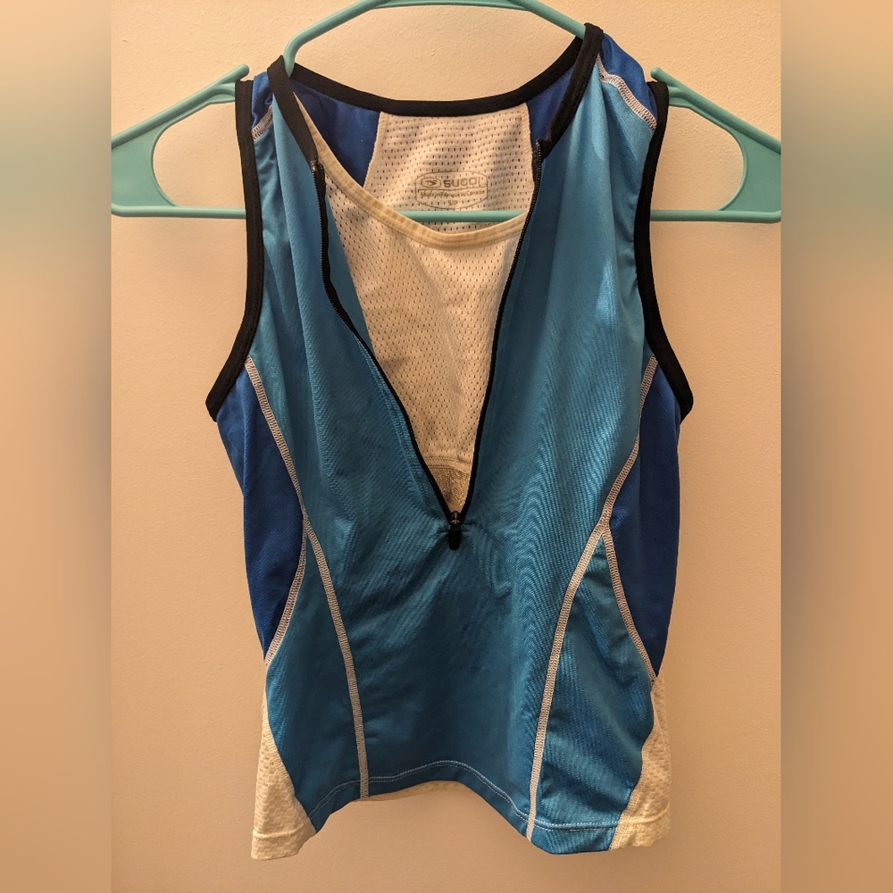 Sugoi biking jersey